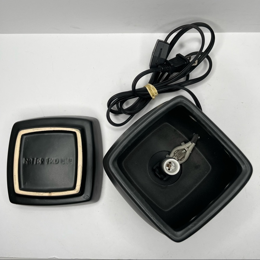 Classic Satin Black Scentsy Warmer Electric Wax Melt Warmer - Picture 6 of 11